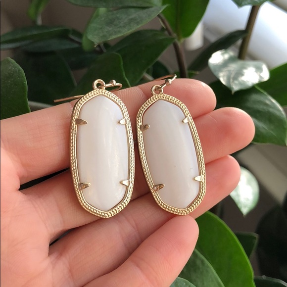 Elle mother of pearl earrings - Picture 2 of 6